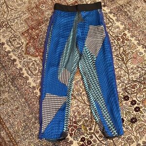 Cut 26 silk blue pattern pants small